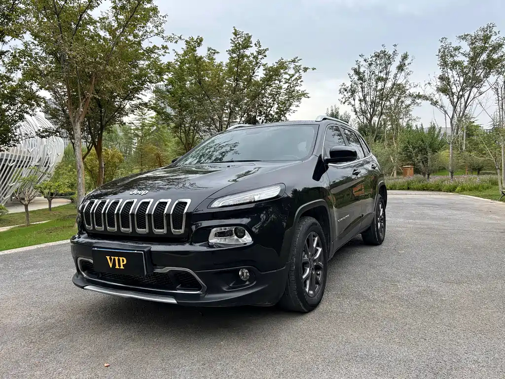 Аукционный лист JEEP CHEROKEE 2020