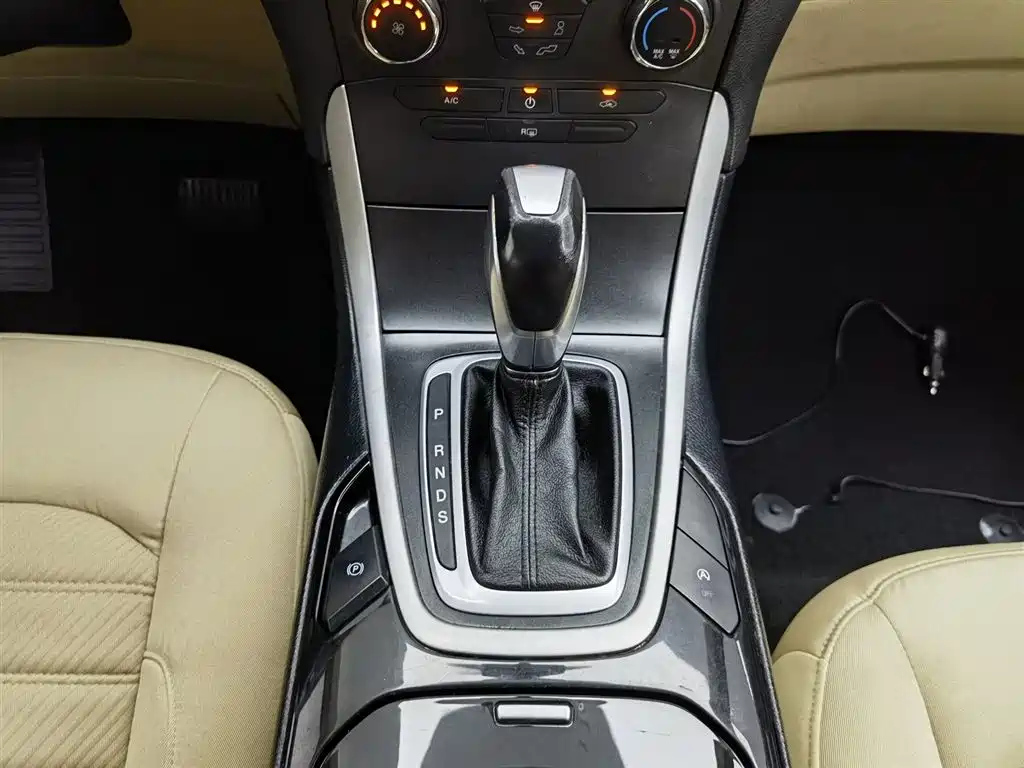 FORD EDGE 2016