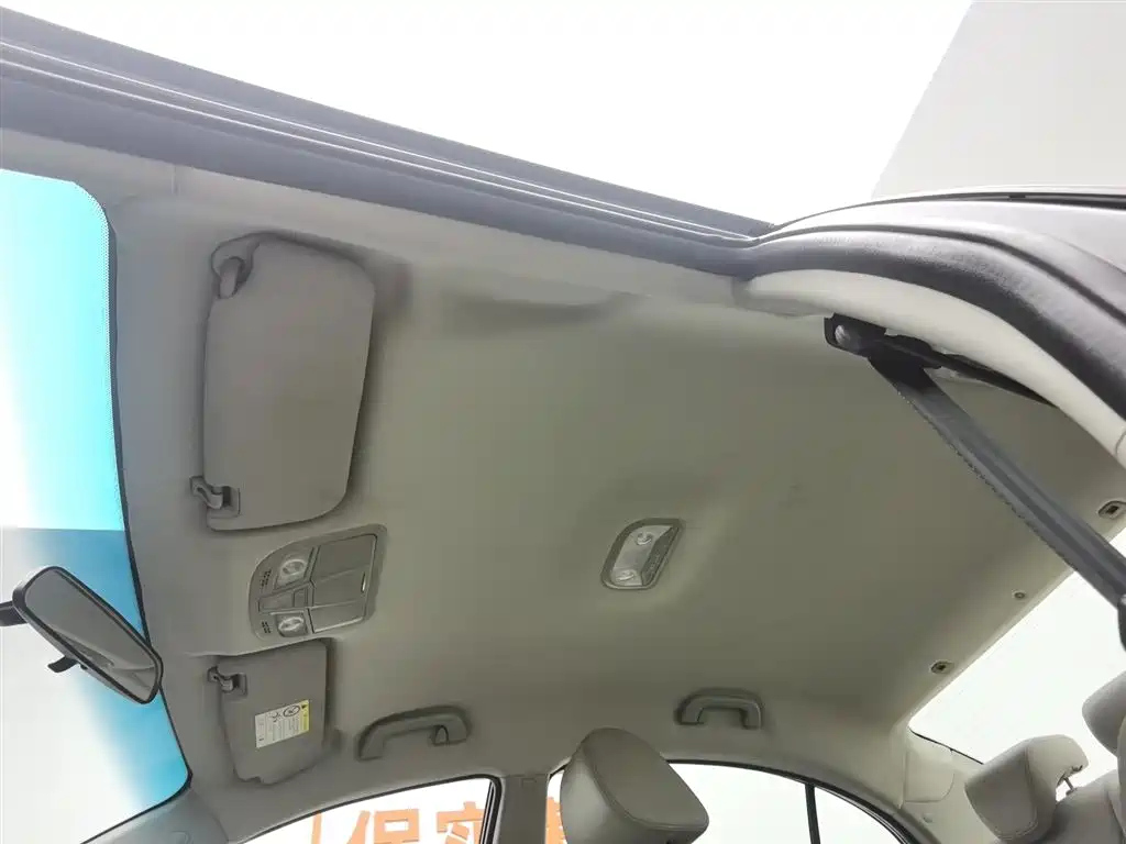 GEELY AUTO EMGRAND 2016