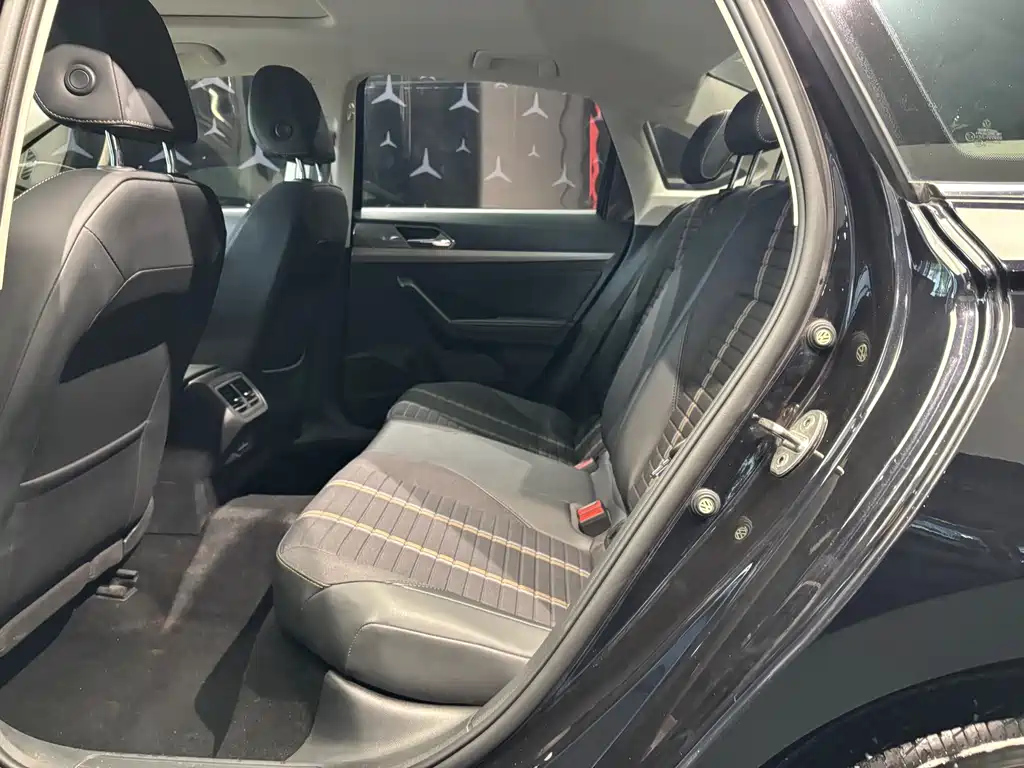 VOLKSWAGEN LAVIDA 2022