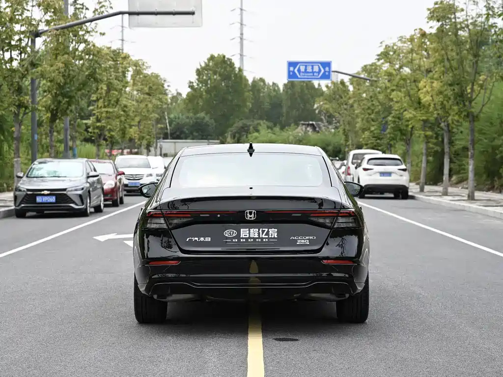 HONDA ACCORD 2025