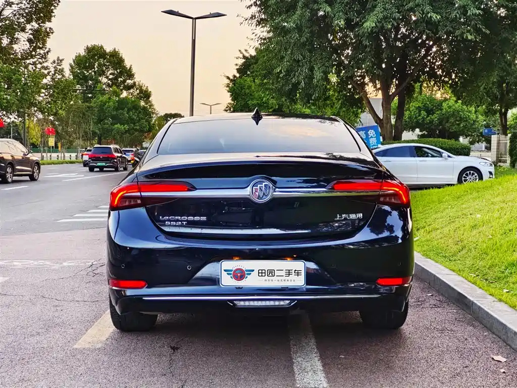 BUICK LACROSSE 2022
