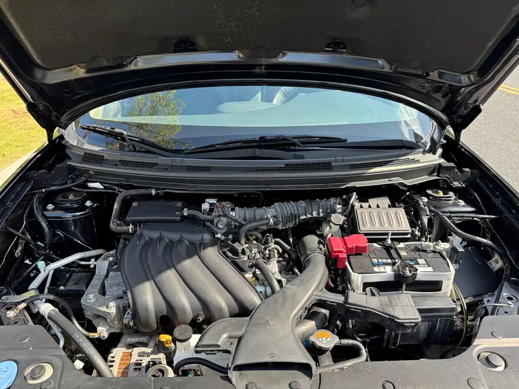 NISSAN SYLPHY 2019