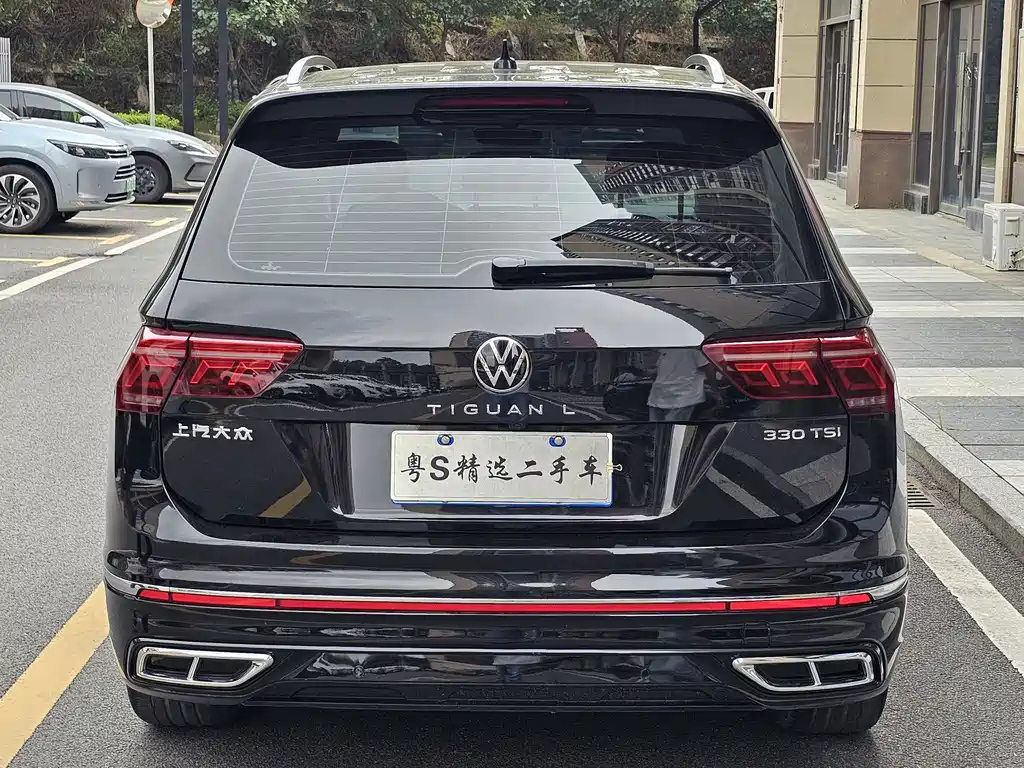 VOLKSWAGEN TIGUAN L 2022