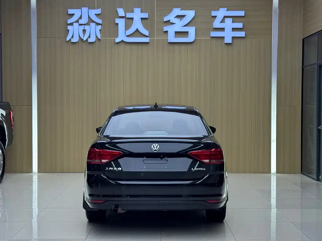 VOLKSWAGEN LAVIDA 2018
