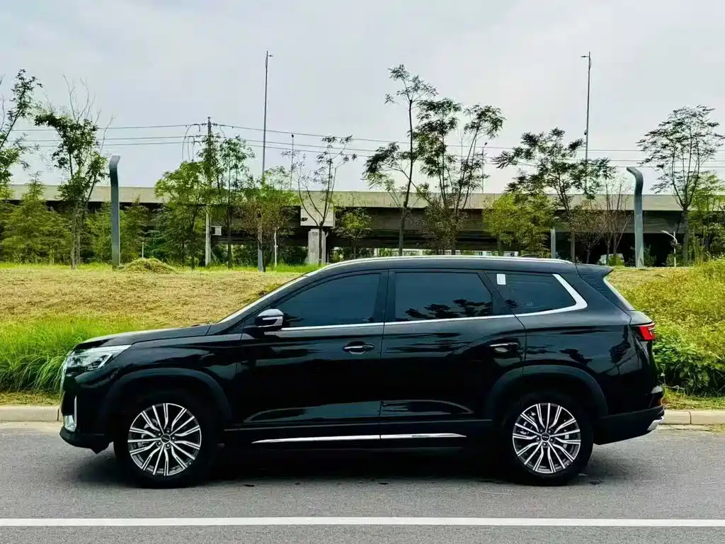 JETOUR X90 PLUS 2025