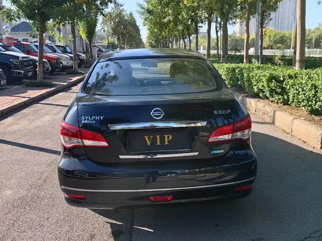 NISSAN SYLPHY 2014
