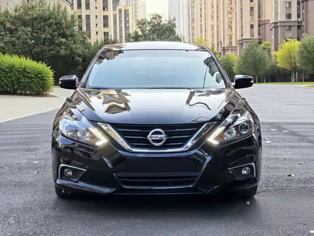 NISSAN TEANA 2018