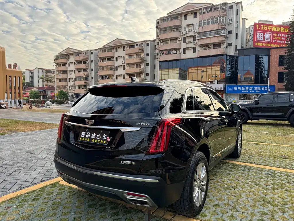 CADILLAC XT5 2021
