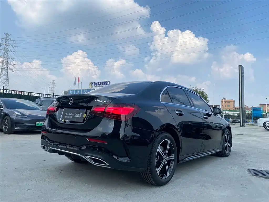 MERCEDES BENZ A-CLASS 2024