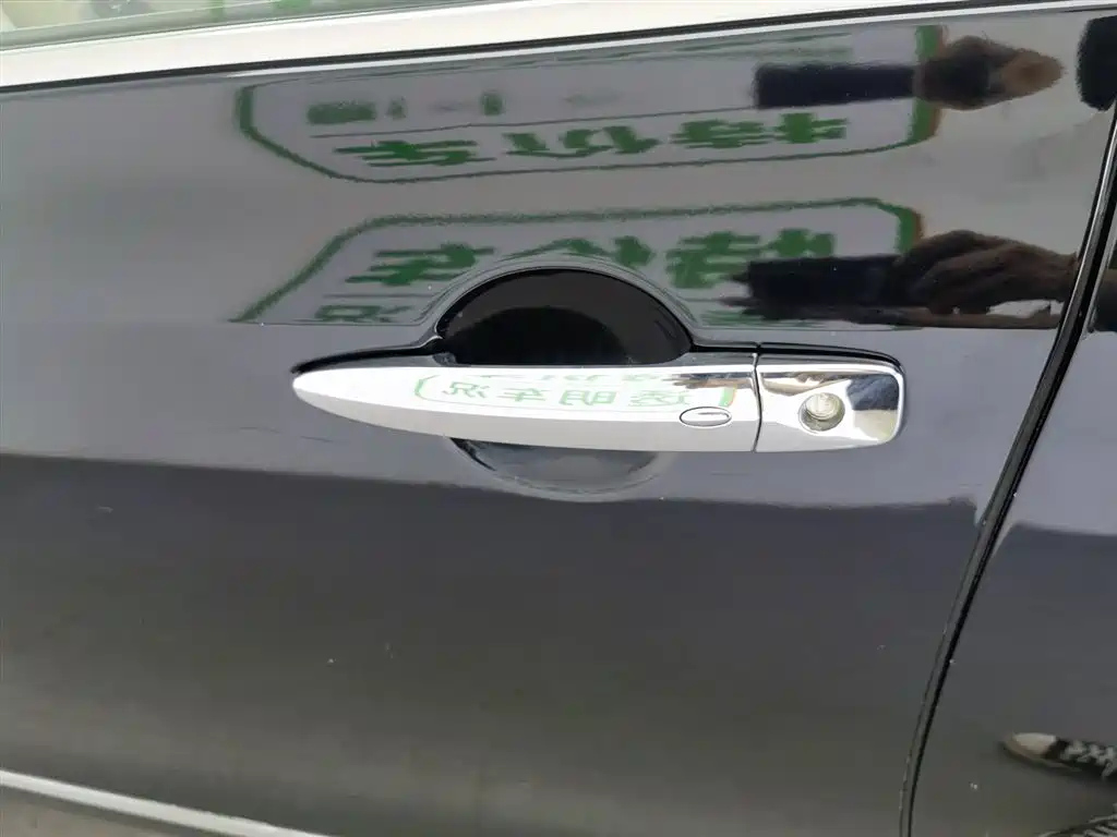 NISSAN TEANA 2011