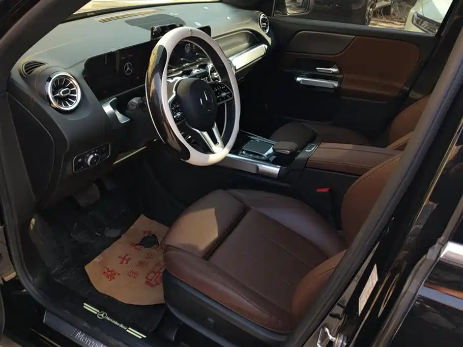 MERCEDES BENZ GLB 2020