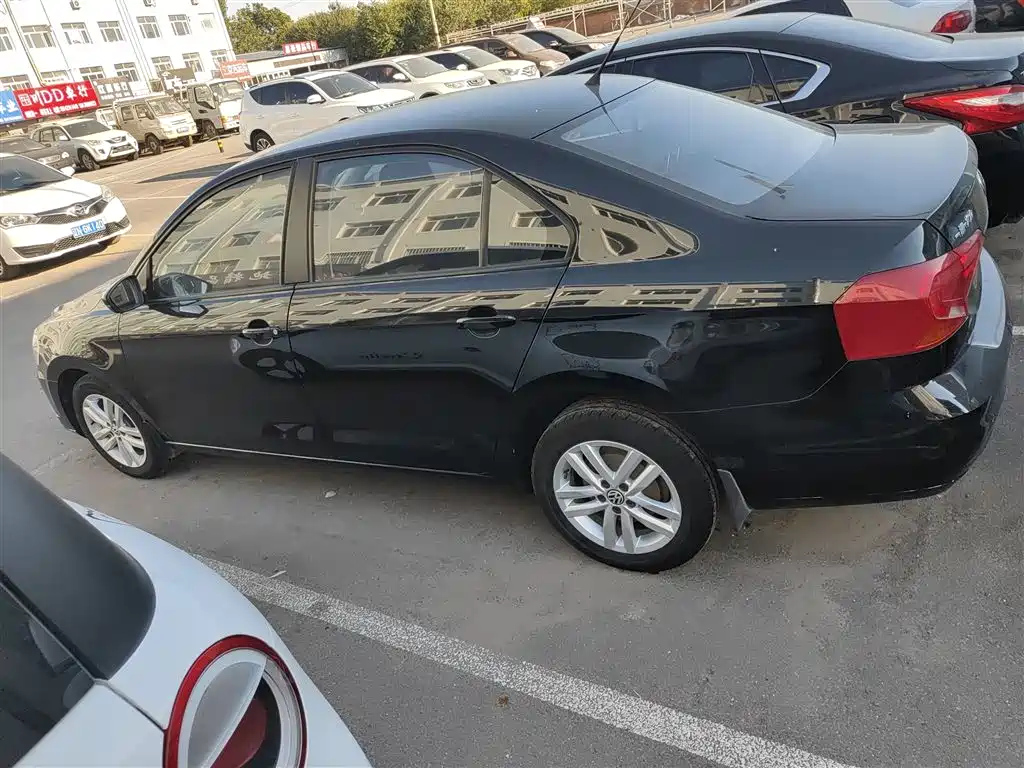 VOLKSWAGEN JETTA 2019