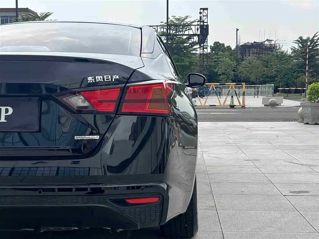 NISSAN TEANA 2021