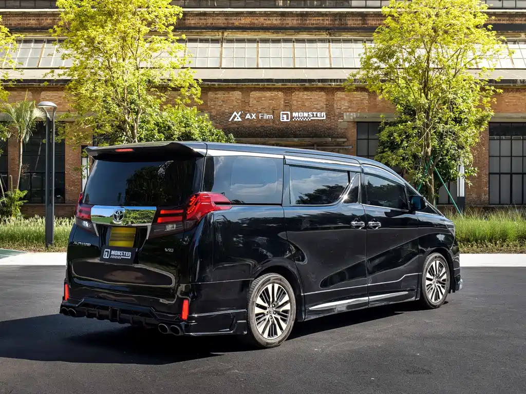TOYOTA ALPHARD 2018
