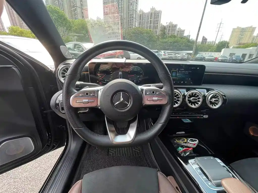 MERCEDES BENZ A-CLASS 2019