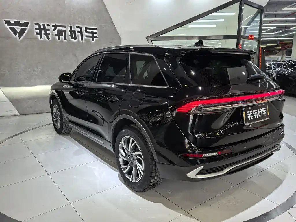 LINCOLN ADVENTURER 2023