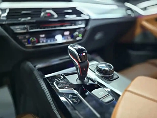 BMW M5 2018 YEAR M5 2018