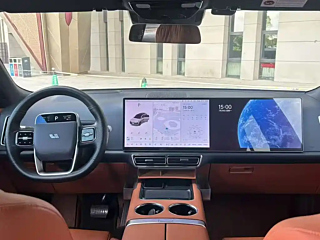 LI AUTO L8  2023 YEAR PRO 2023