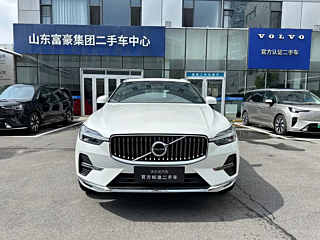 VOLVO XC60 2025