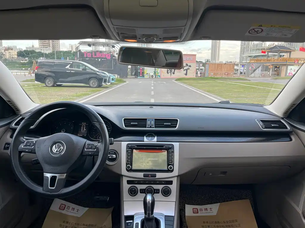 VOLKSWAGEN MAGOTAN 2015