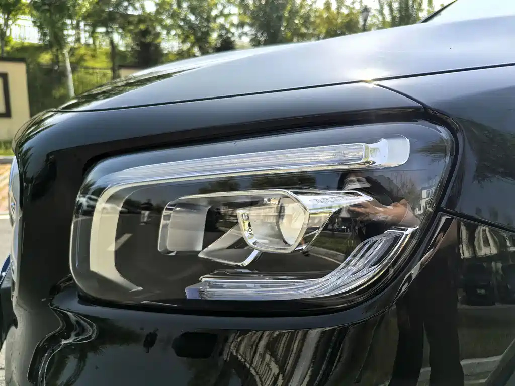 MERCEDES BENZ GLB 2022