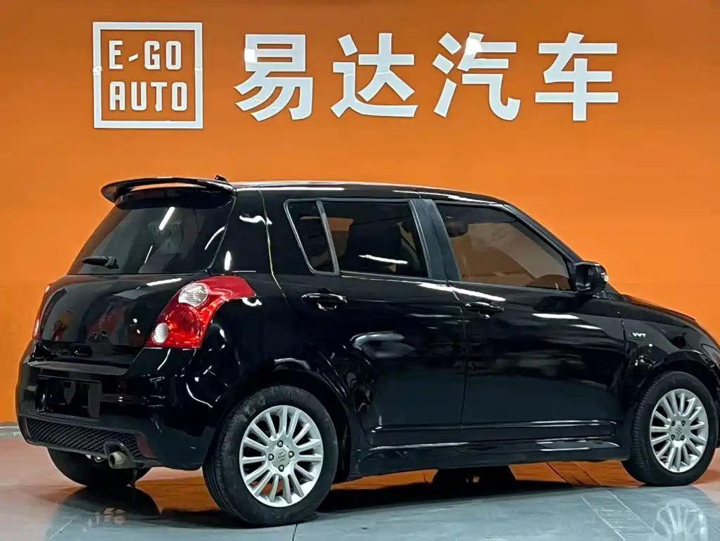 SUZUKI SWIFT 2013