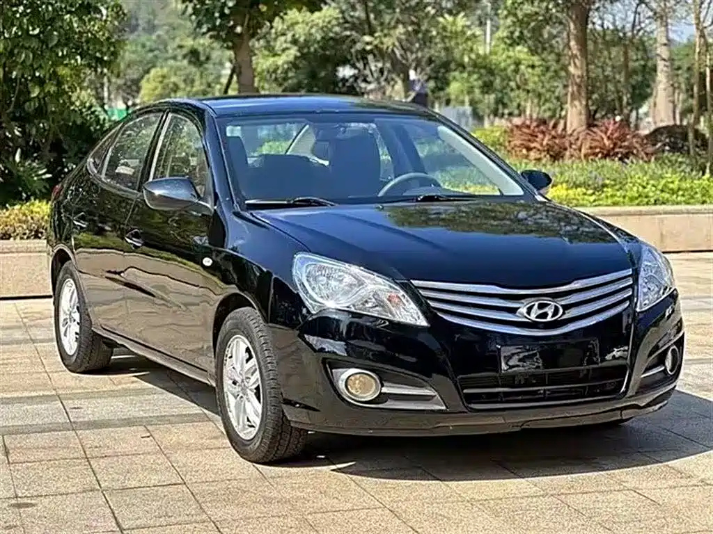 HYUNDAI CELESTA 2012