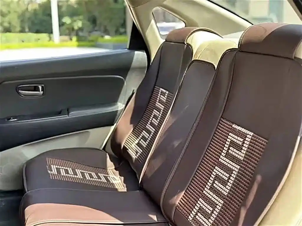 HYUNDAI CELESTA 2012