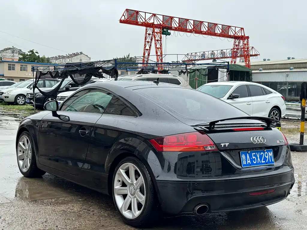 AUDI TT 2011