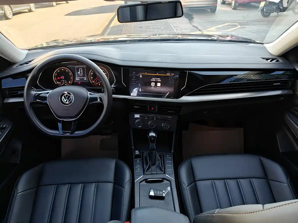 VOLKSWAGEN PASSAT 2021
