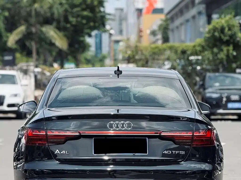 AUDI A4L 2020