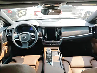 VOLVO S90  2025 YEAR B5  DELUXE EDITION 2025