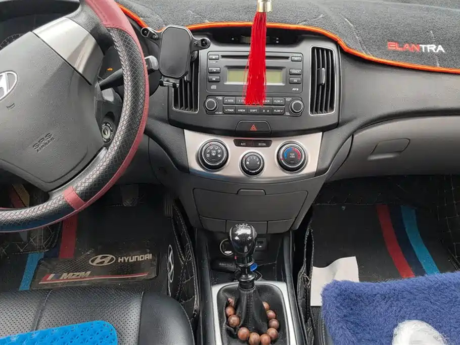 HYUNDAI CELESTA 2015