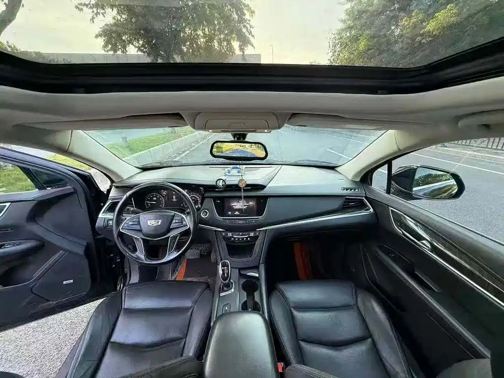 CADILLAC XT5 2018