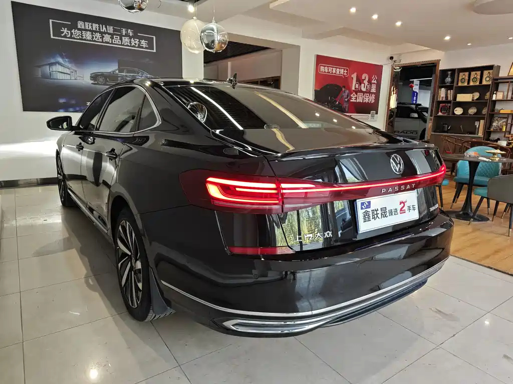 VOLKSWAGEN PASSAT 2022