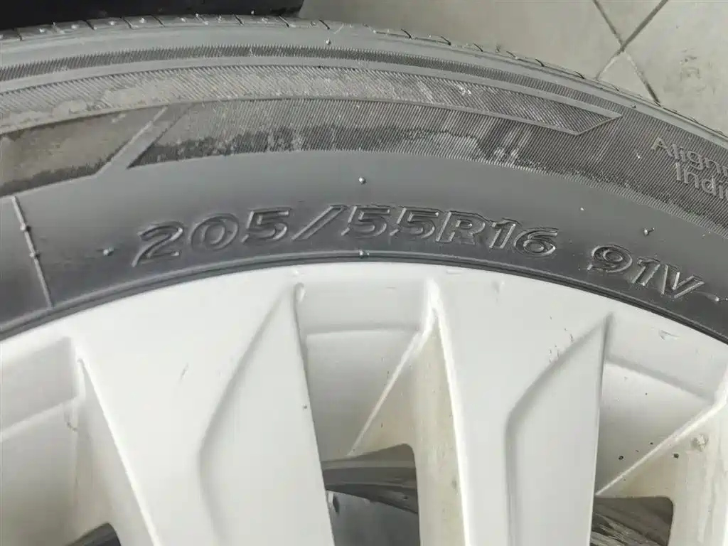 VOLKSWAGEN LAVIDA 2020