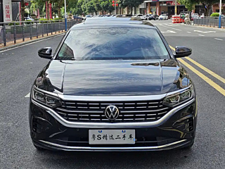 VOLKSWAGEN PASSAT 2025