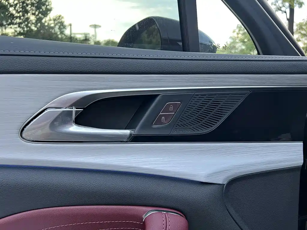HONGQI H5 2025