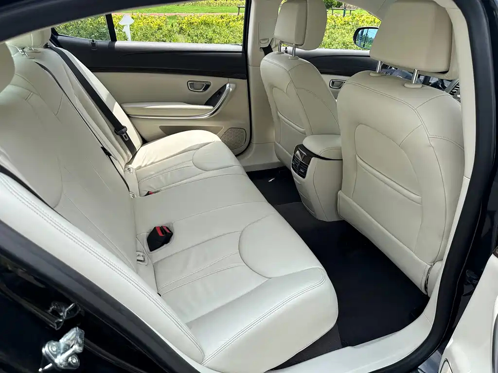 ROEWE E950 2016