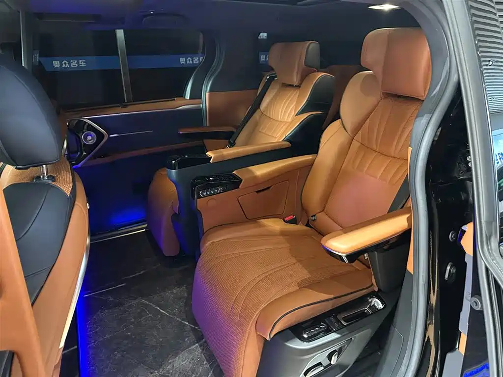 TOYOTA SIENNA SIENNA 2023