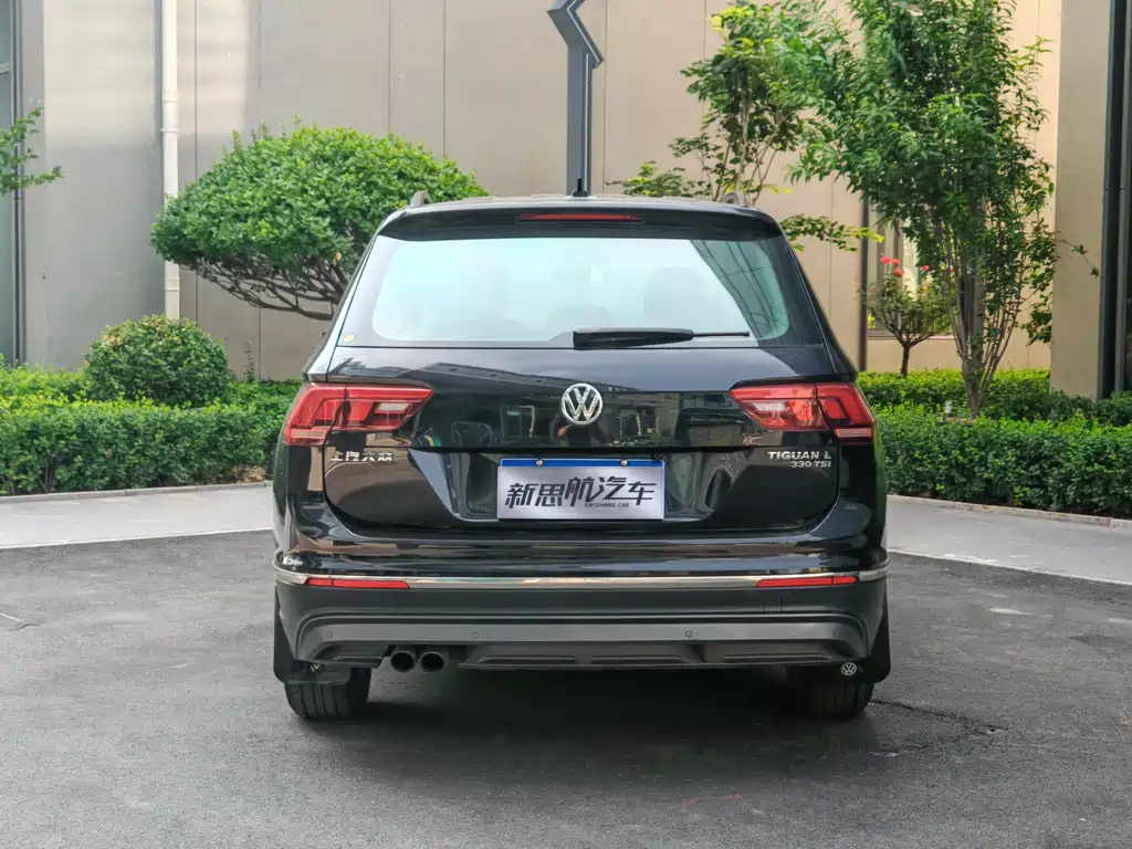 VOLKSWAGEN TIGUAN L 2017