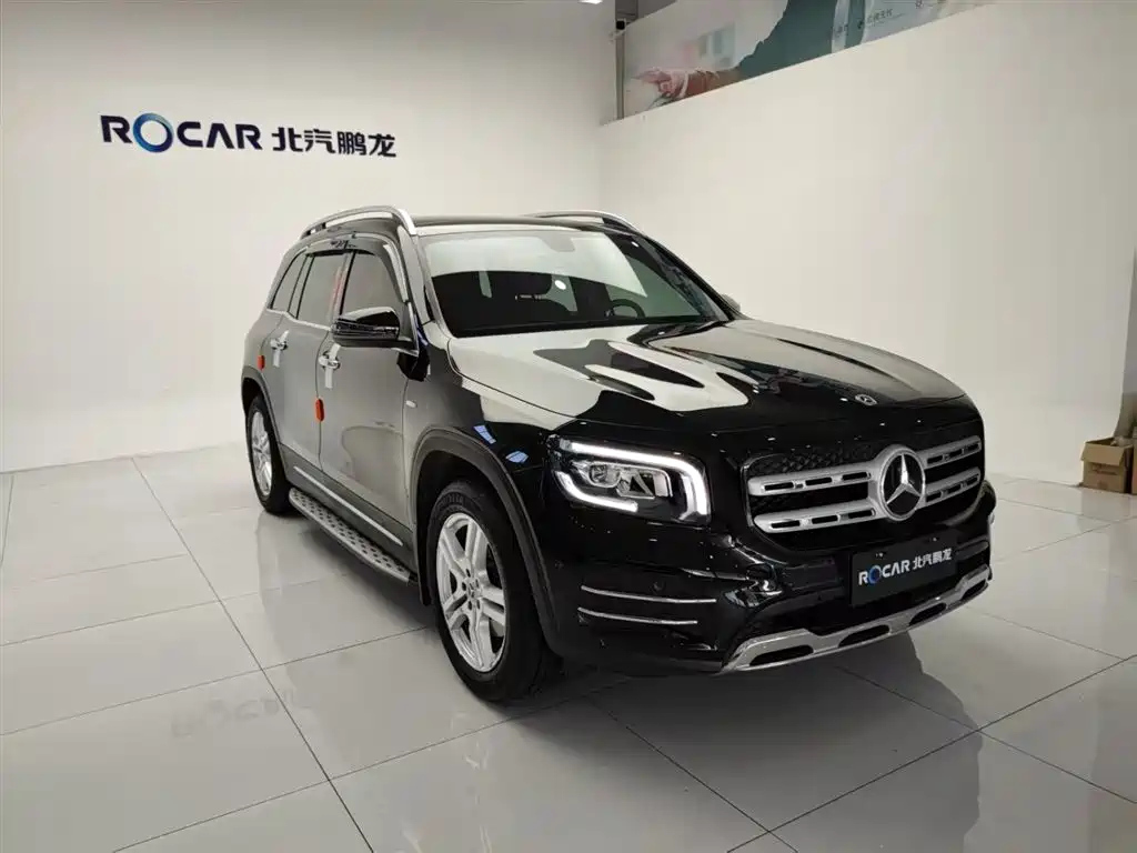 MERCEDES BENZ GLB 2023