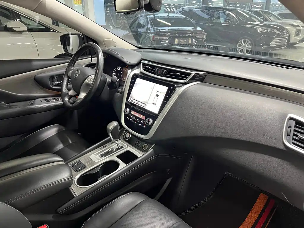 NISSAN MURANO 2019