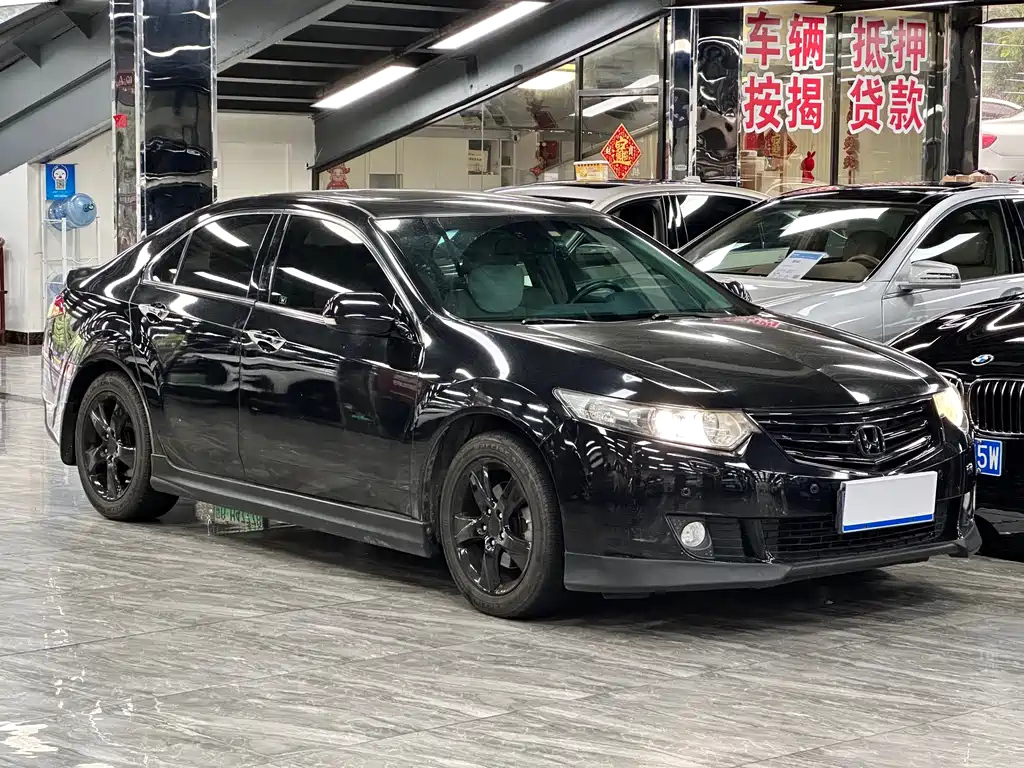 HONDA SI PLATINUM 2011