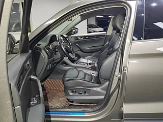 SKODA KODIAQ  2018 YEAR TSI330 7 SEATS 2WD LUXURY  EDITION 2018