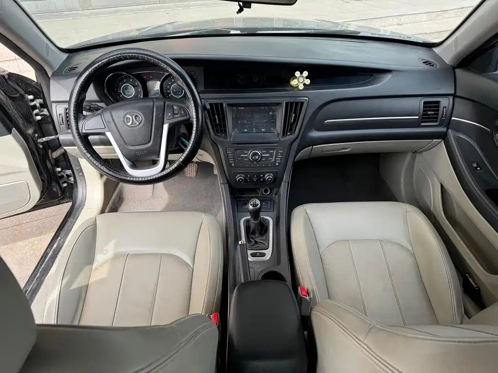 BAIC SENOVA D50 2015