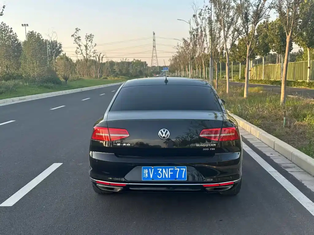 VOLKSWAGEN MAGOTAN 2017