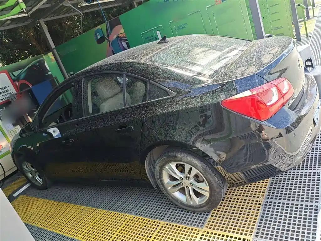 CHEVROLET CRUZE 2015