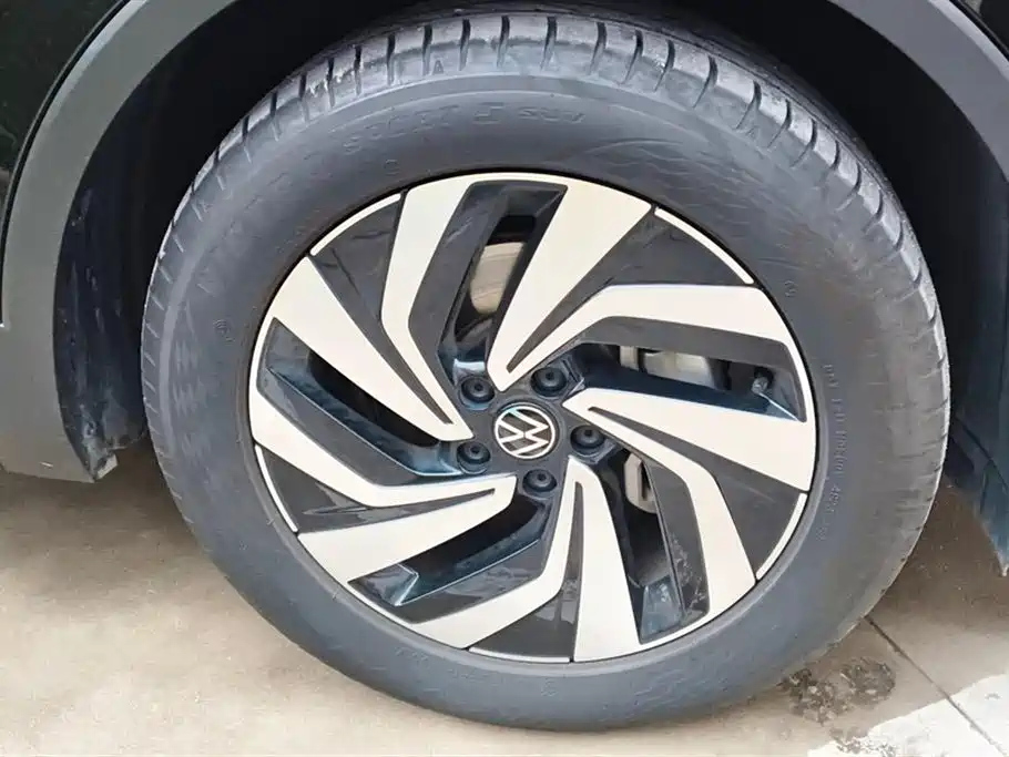 VOLKSWAGEN TIGUAN L 2024